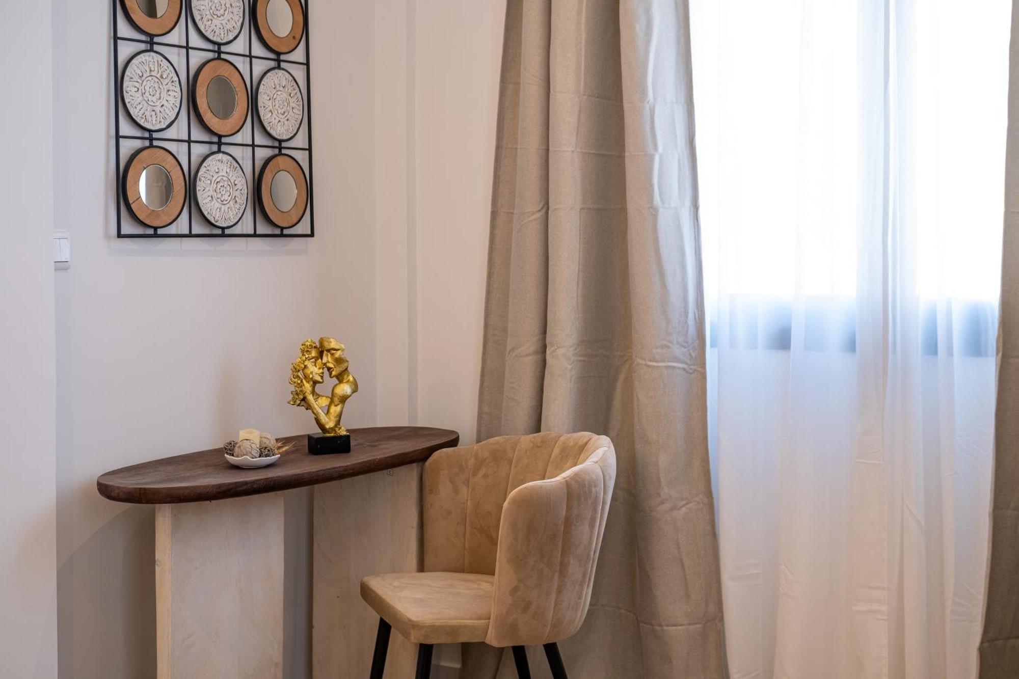 Lazuli Hermes Apartments Larnaca Esterno foto